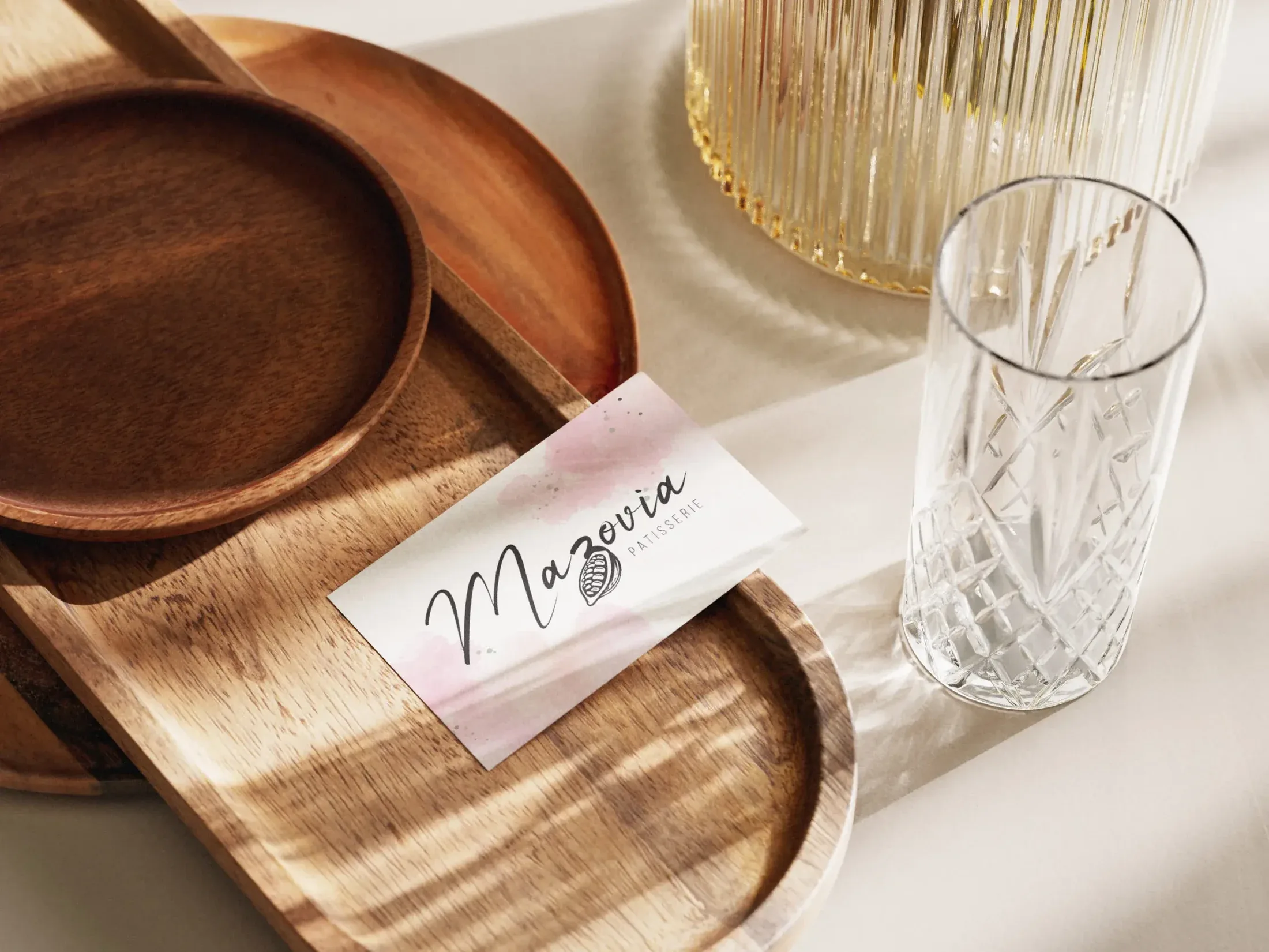 Mazovia Patisserie — duży mockup marki